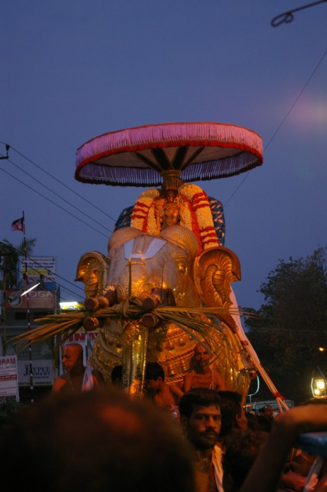 Front view of the Elephant Vehicle