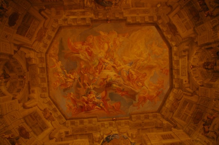 A painting on the domb ceiling